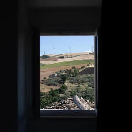 Sotto Le Mura