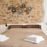 לינה וארוחת בוקר Sotto Le Mura 3*