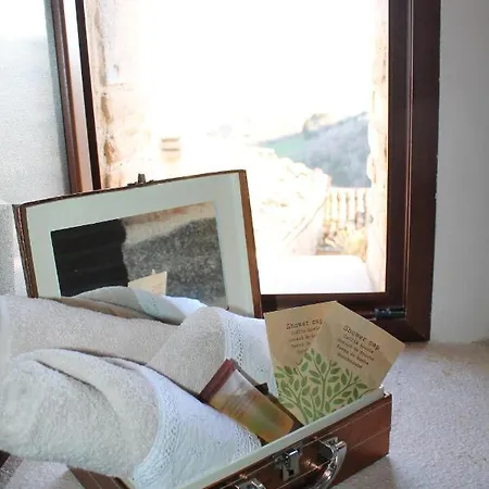 Bed & Breakfast Sotto Le Mura Pietra Montecorvino