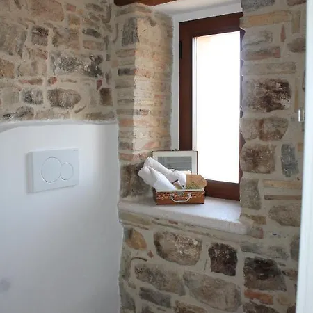 Sotto Le Mura Bed & Breakfast *
