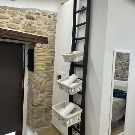 Bed & Breakfast Sotto Le Mura Pietra Montecorvino
